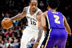 百家乐包含今夜欧超杯焦点战；山东泰山手感冰凉；信心回归；团队化学反应显著的词条