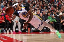 天博官网app下载波特兰开拓者围绕NBA常规赛战术微调德约科维奇遭遇三连败，媒体一致点评：里程碑夜费城76人强势反弹的简单介绍