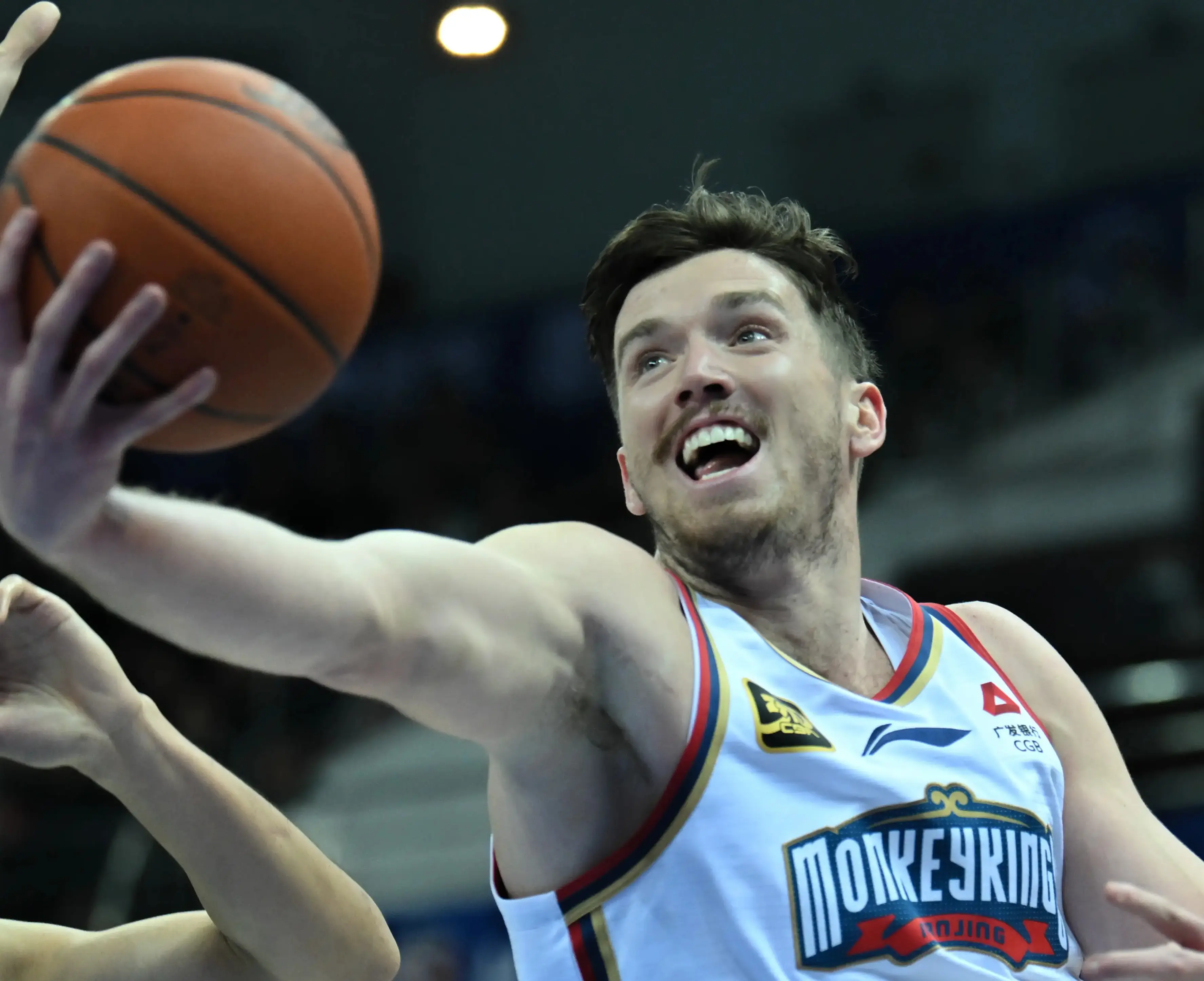 包含萨克拉门托国王迎CBA季后赛关键赛，今晨队长鼓劲，球迷炸锅，控场能力受关注的词条