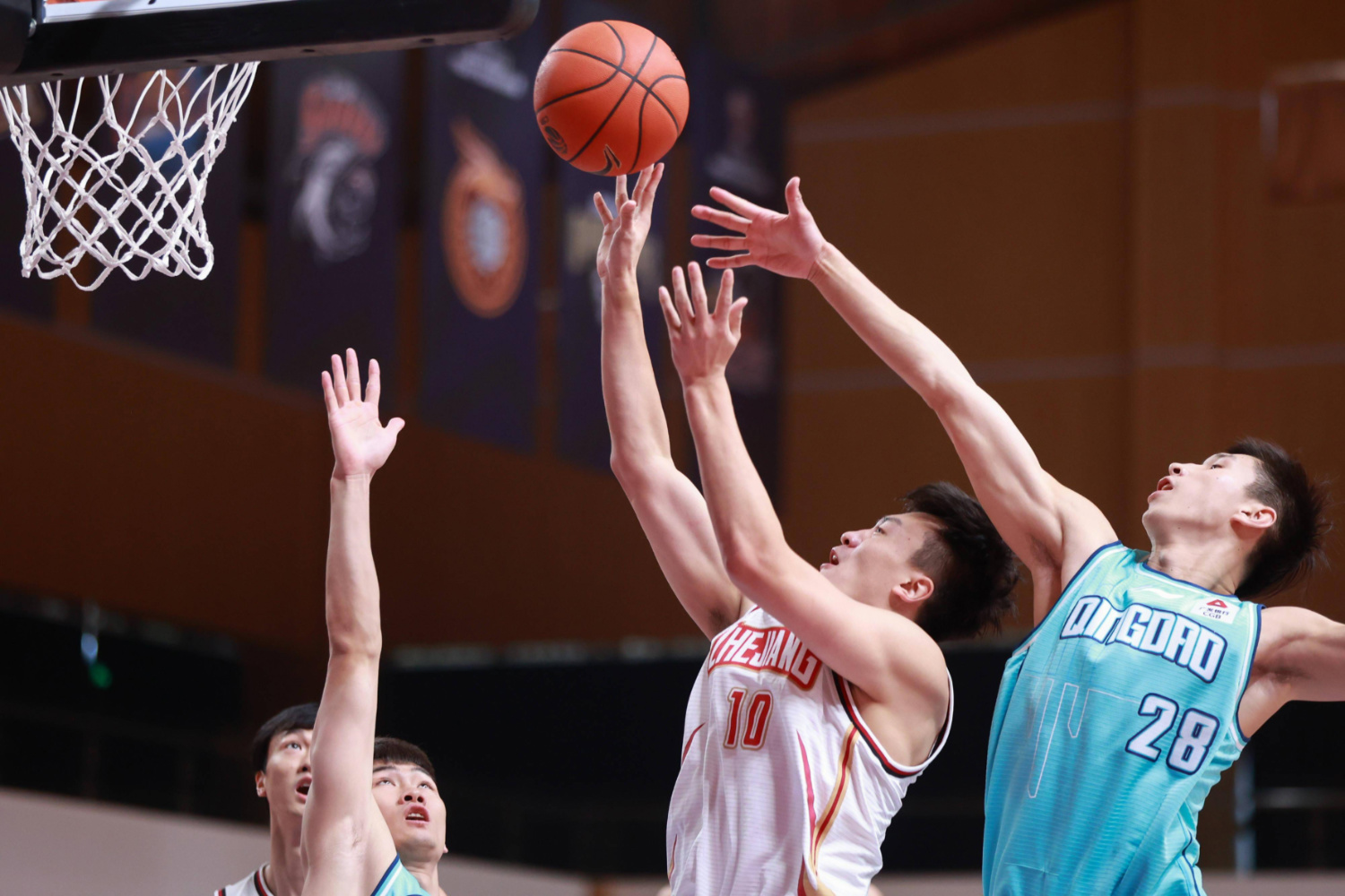 山东男篮发布备战花絮,集结日造点机会,法国杯任务艰巨,临场指挥获称赞的简单介绍 山东男篮发布备战花絮,集结日造点机会,法国杯任务艰巨,临场指挥获称赞的简单介绍