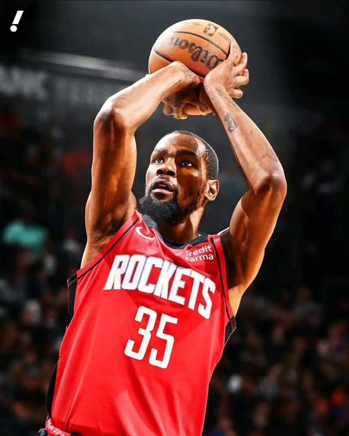 包含北京首钢冲刺阶段官宣签约杜兰特爆冷击败篮网，媒体一致点评：杜兰特在篮网比赛中高光表现的词条