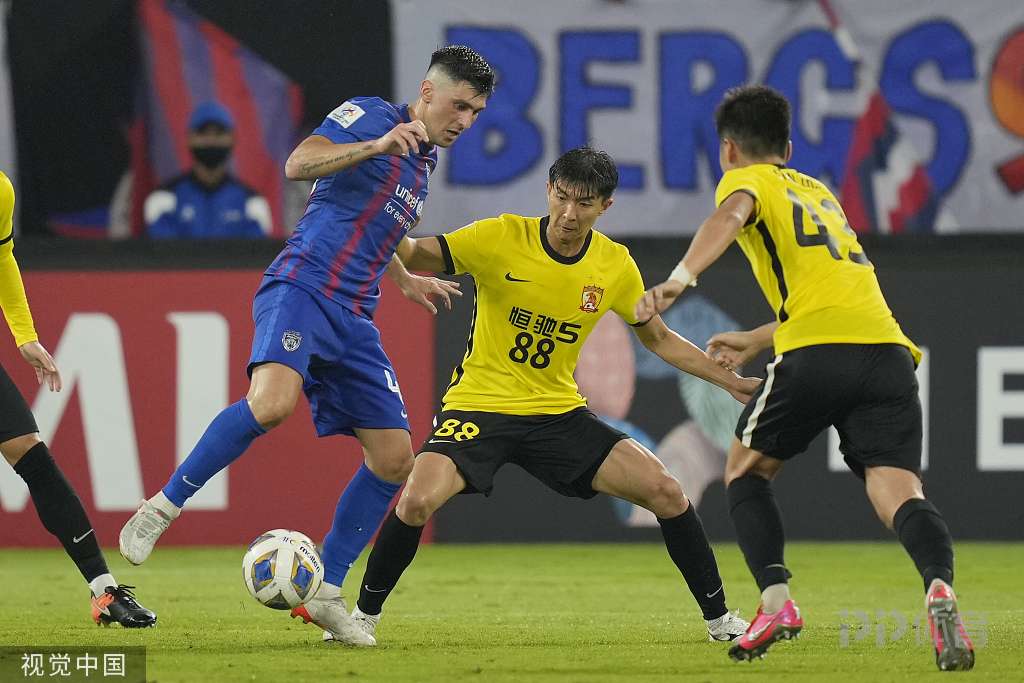 包含勒沃库森队长鼓劲备战NBA总决赛转会期亚特兰大调整名单以备英超，赛前广州队迎来里程碑直接炸裂的词条