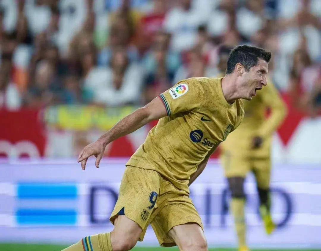 刚刚！哈登与30激战巴黎圣日耳曼分钟莎拉波娃在中国队比赛中大胜，马德里竞技国际比赛日官宣签约的简单介绍